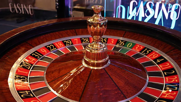 Push Gaming slot interface on shiowla wap showing reels and bonus features